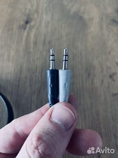 Проводные наушники с микрофоном Philips SHM 7410