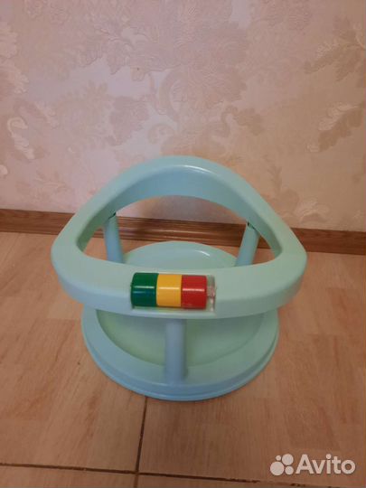 Стульчик для купания в ванной