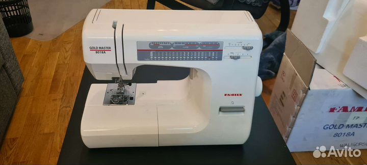 Швейная машина Family Gold Master 8018A