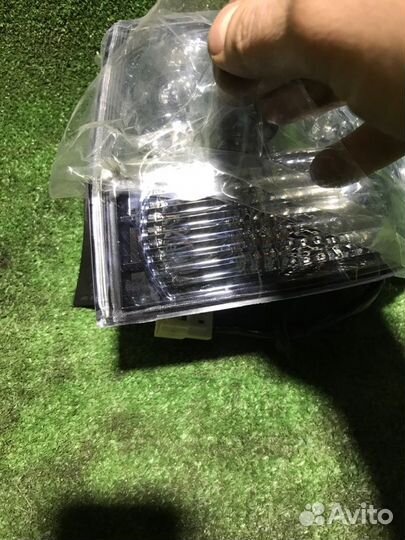 Фонарь задний правый Mitsubishi Outlander CW5W