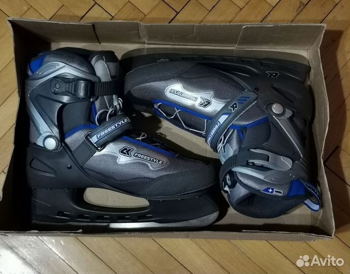 Коньки ледовые 44 новые