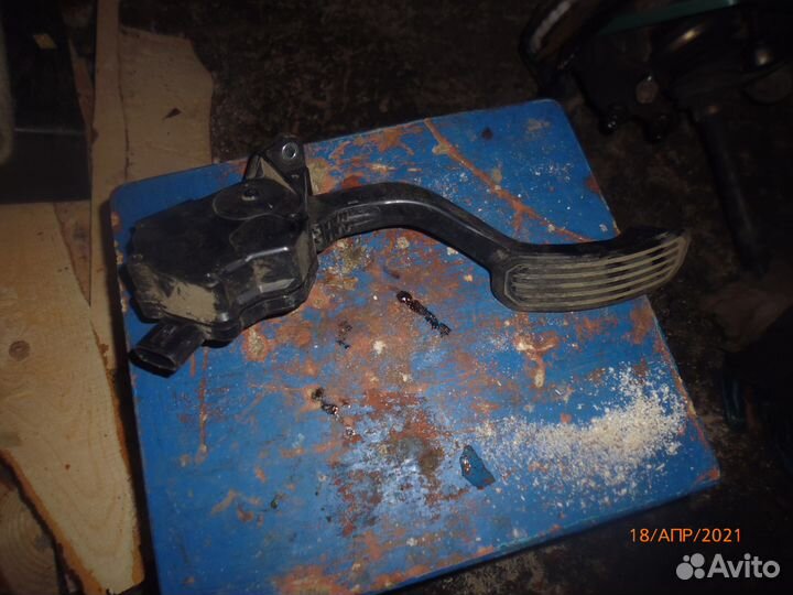 Тойота камри 40 электро педаль