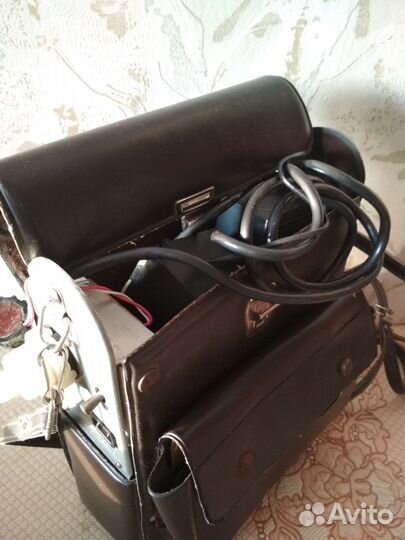 Фотовспышка профессиональная