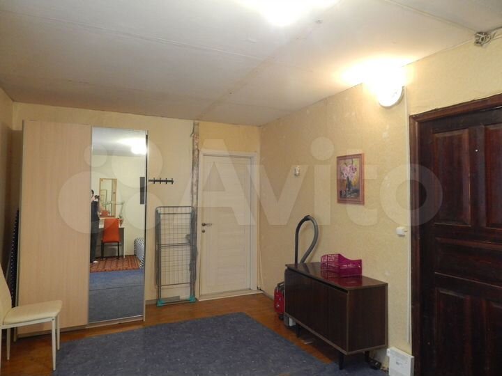 Комната 28 м² в 3-к., 2/12 эт.