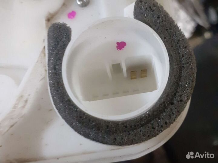 Замок двери задний правый Mitsubishi ASX