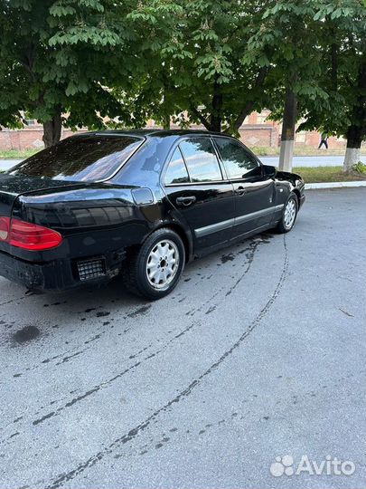 Mercedes-Benz E-класс 2.4 AT, 1998, 255 555 км