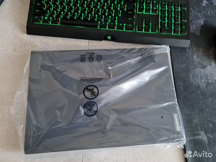 Новый ноутбук Lenovo V15-IGL 15.6 дюймов