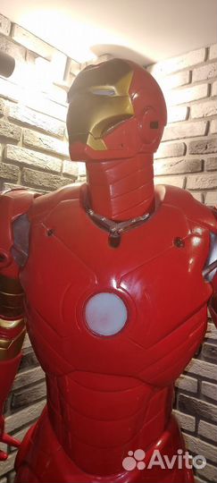 Продам статую Железный Человек