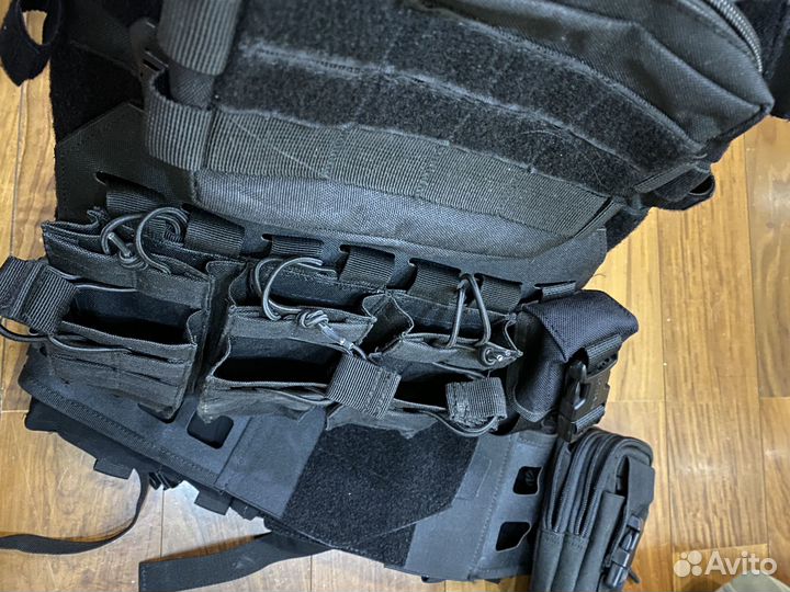 Плейт кериер(plate carier) чёрный с подсумками