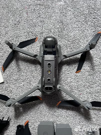 Квадрокоптер DJI AIR 2S Fly More Combo Комплект