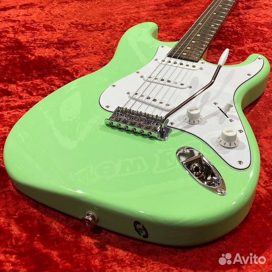Гитара Druzin Guitars Surf Green Stratocaster