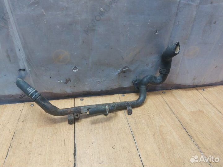 Патрубок системы охлаждения двигателя Opel Zafira