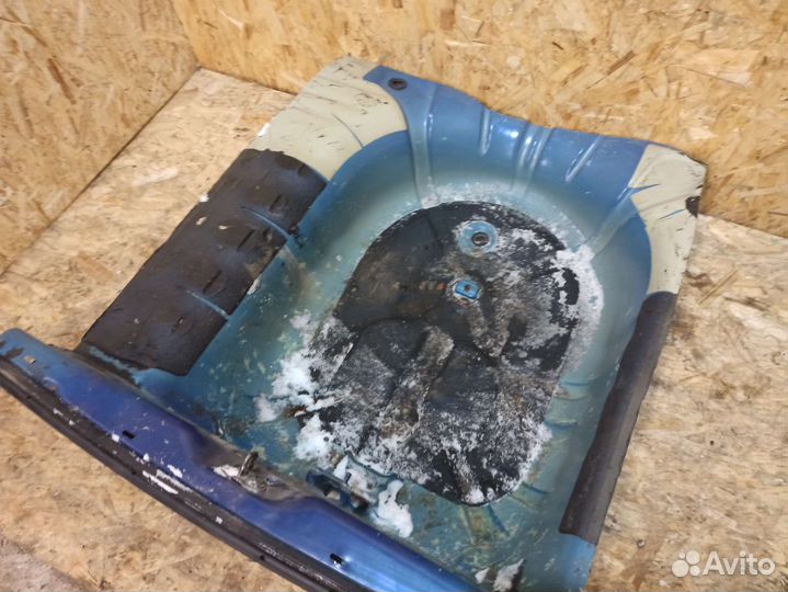 Ниша запасного колеса Chevrolet Lacetti седан