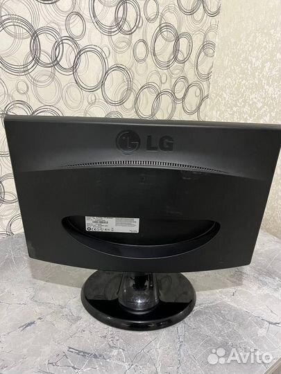 Монитор LG Flatron W1943SE-PF