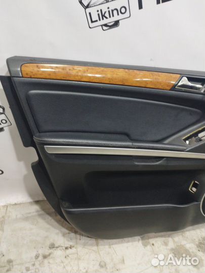 Обшивка двери передняя левая Mercedes Gl X164