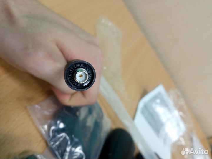 Рация Baofeng UV-9R plus с гарнитурой