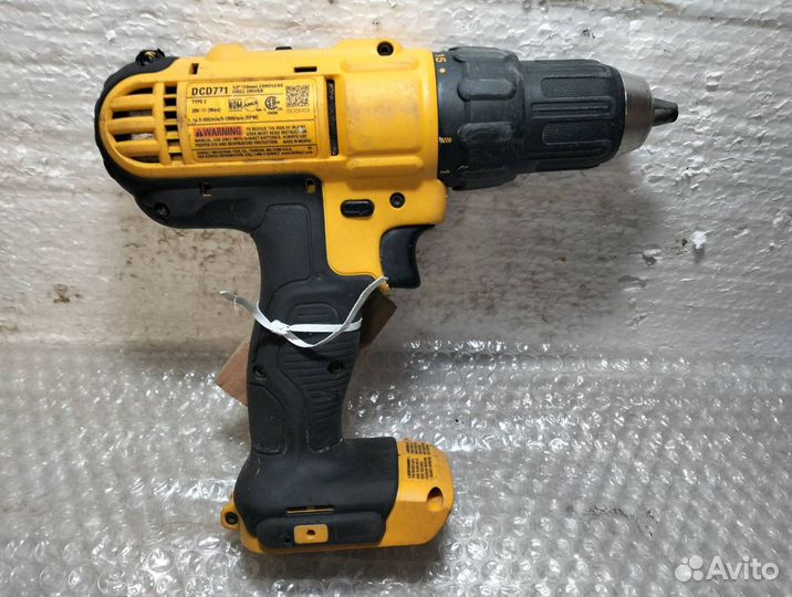 Dewalt DCD771 - Шуруповерт mexico Б/У