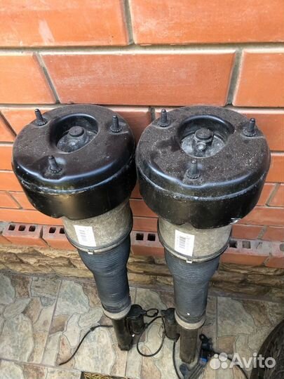 Стойки мерседес W221