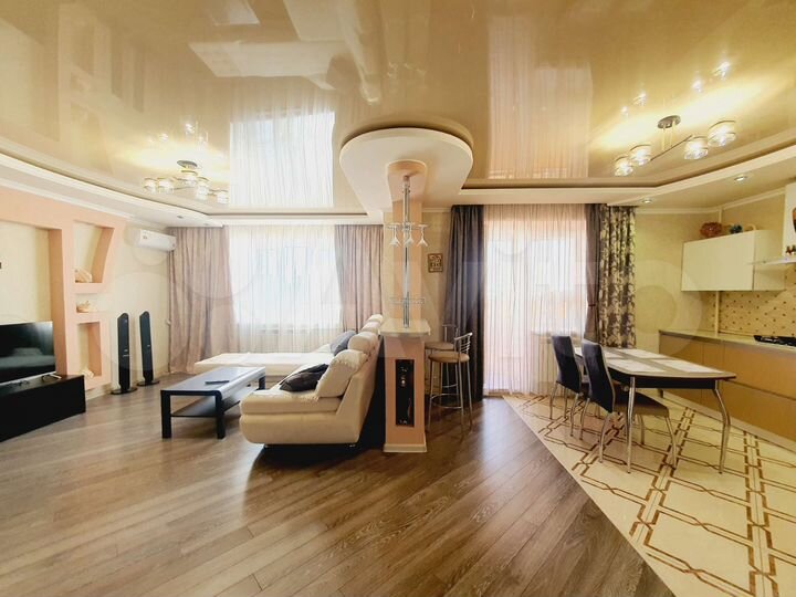 2-к. квартира, 70 м², 7/10 эт.