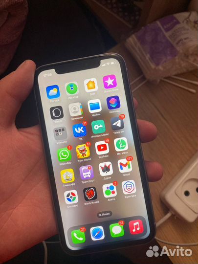 iPhone 11, 64 ГБ