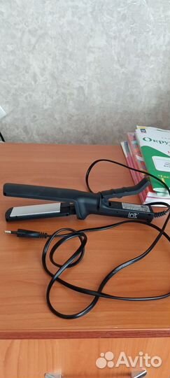 Выпрямитель для волос новый