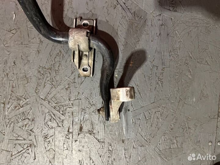 Стабилизатор подвески (поперечной устойчивости)