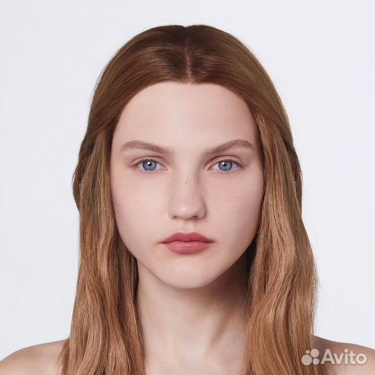 Gucci матовая жидкая помада 208