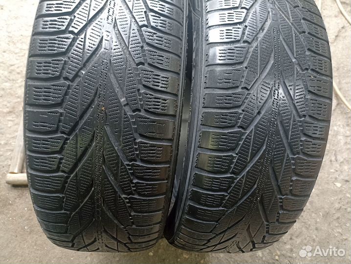 Nokian Tyres Hakkapeliitta R2 SUV 235/60 R18