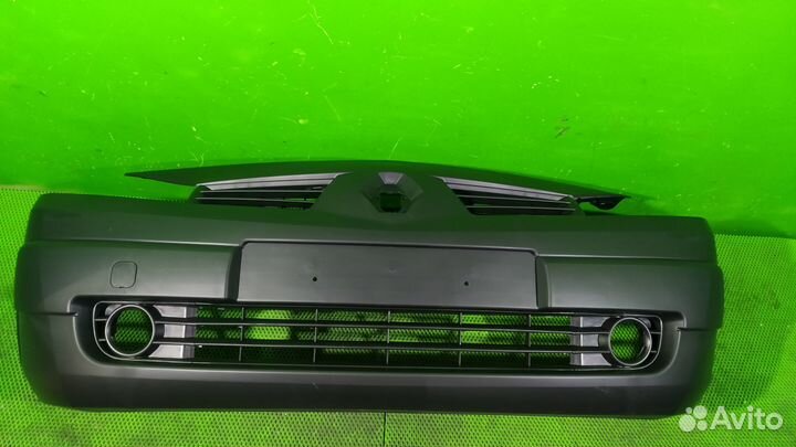 Бампер передний Renault Megane 2 2002-2005