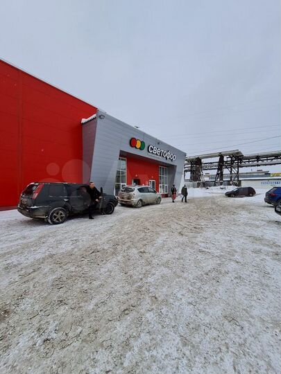 Продам торговое помещение, 1400 м²