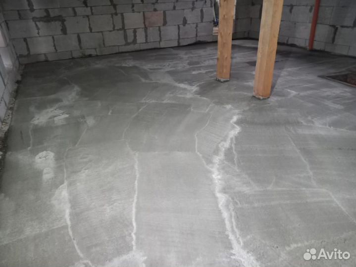 Бригада строителей