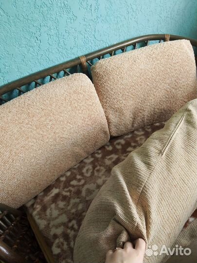 Диван из натурального ротанга