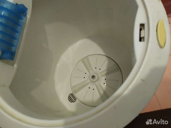 Машинка малютка