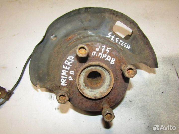 Кулак поворотный передний правый Primera P11E 1996