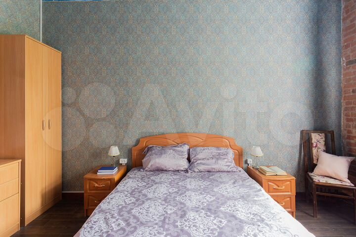 Комната 18 м² в 8-к., 2/5 эт.