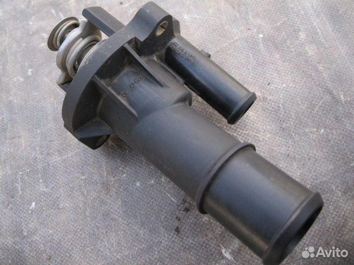 Форд Фокус 2 Корпус термостата (Термостат)