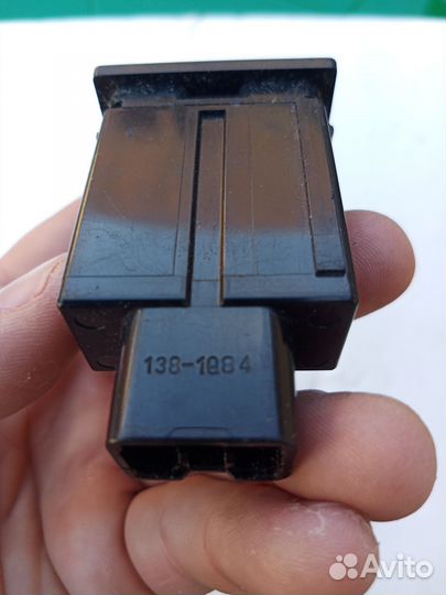 Кнопка подогрева сидения Toyota Camry ACV40