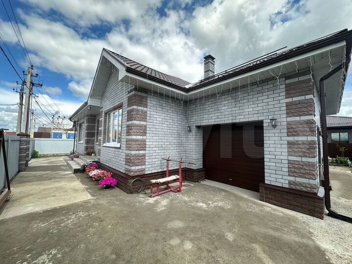 Дом 132 м² на участке 6 сот.