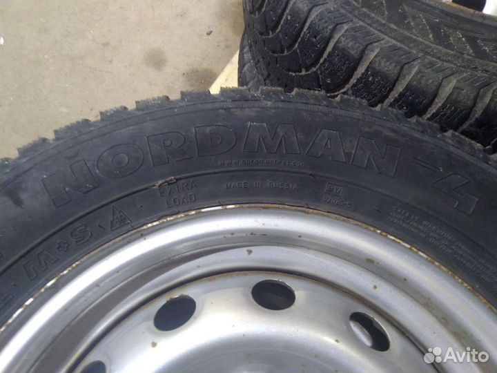 R15 Nordman Nordman 4 215/65, PCD 5x139.7 DIA 98.5