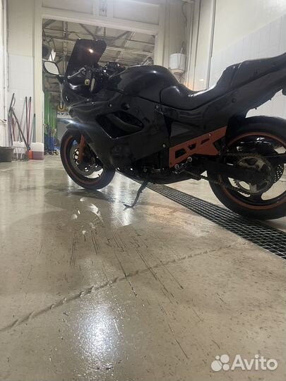 Продам мотоцикл suzuki gsx600f