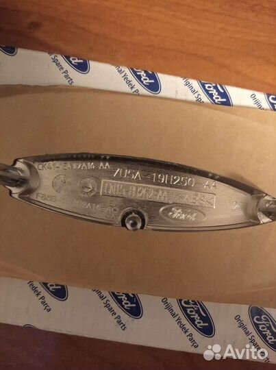 Эмблема значок ford