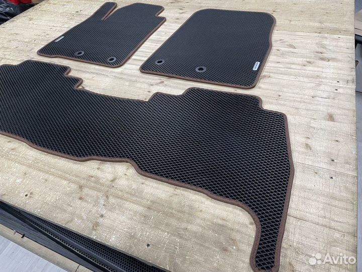 Автоковрики EVA для Toyota Land Cruiser 200 2012-2