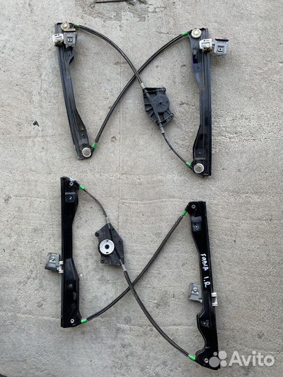 Стеклоподъемник передний Skoda Fabia 1