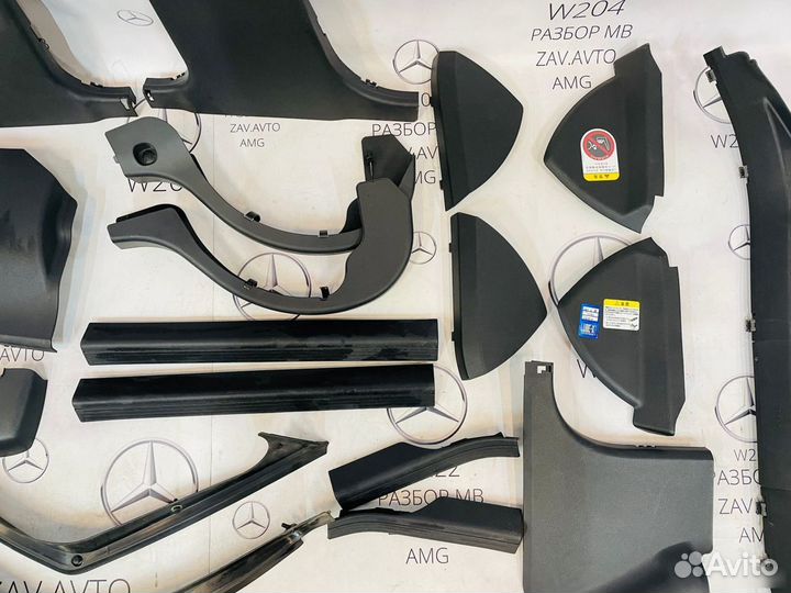 Накладки Mercedes W204