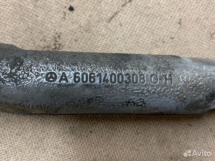 Трубка рециркуляции EGR Mercedes w140 w463 om606