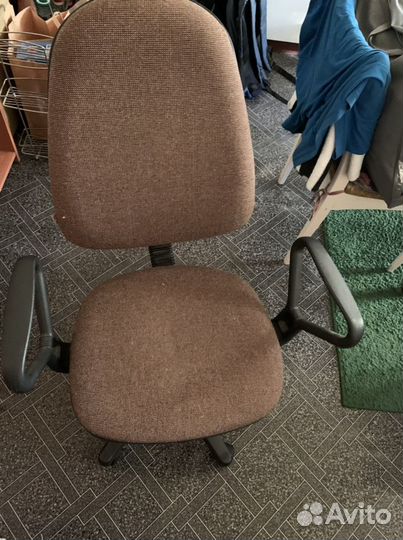 Компьютерное кресло