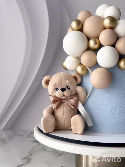 Шоколадные фигурки и шоколадные сферы для декора