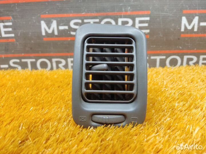 Дефлектор воздушный передний правый Subaru Impreza