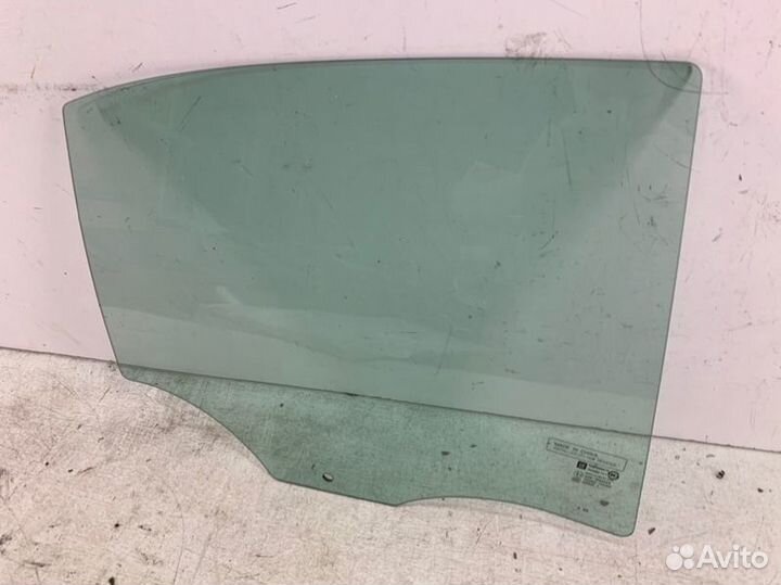 Стекло двери заднее правое Chevrolet Malibu