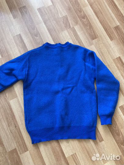 Свитер женский